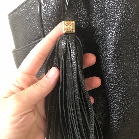 Tory Burch Thea Round Tote Black Leather Shoulder Bag - Picture 3 of 12